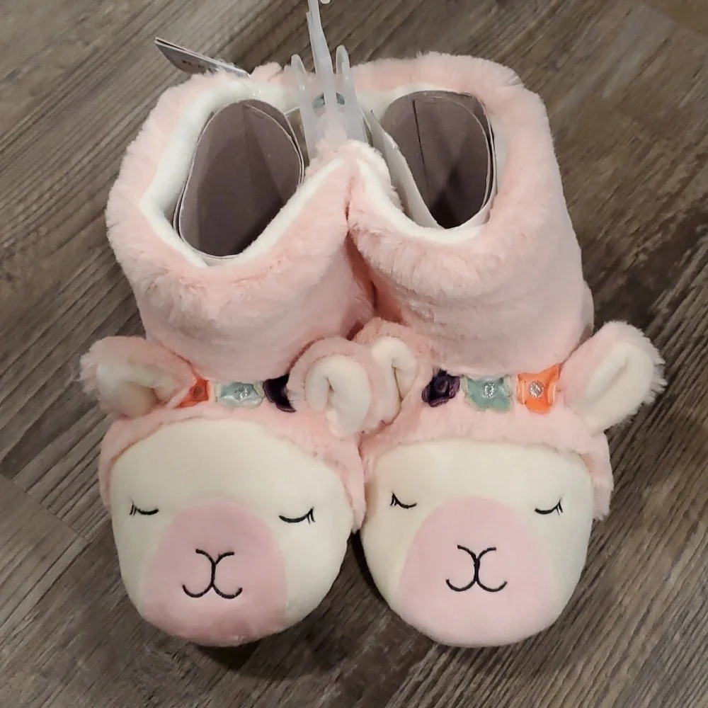 Cat & Jack Doris Llama Slippers Szie XL 11/12